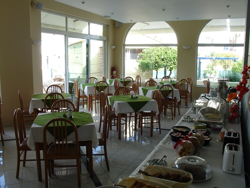Summerland Hotel & Bungalows - Adults Only 20/34