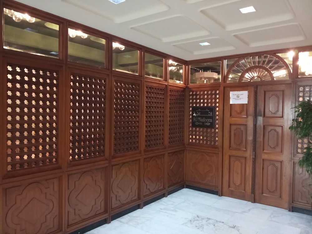 ORIENTAL PALACE HOTEL 32/52