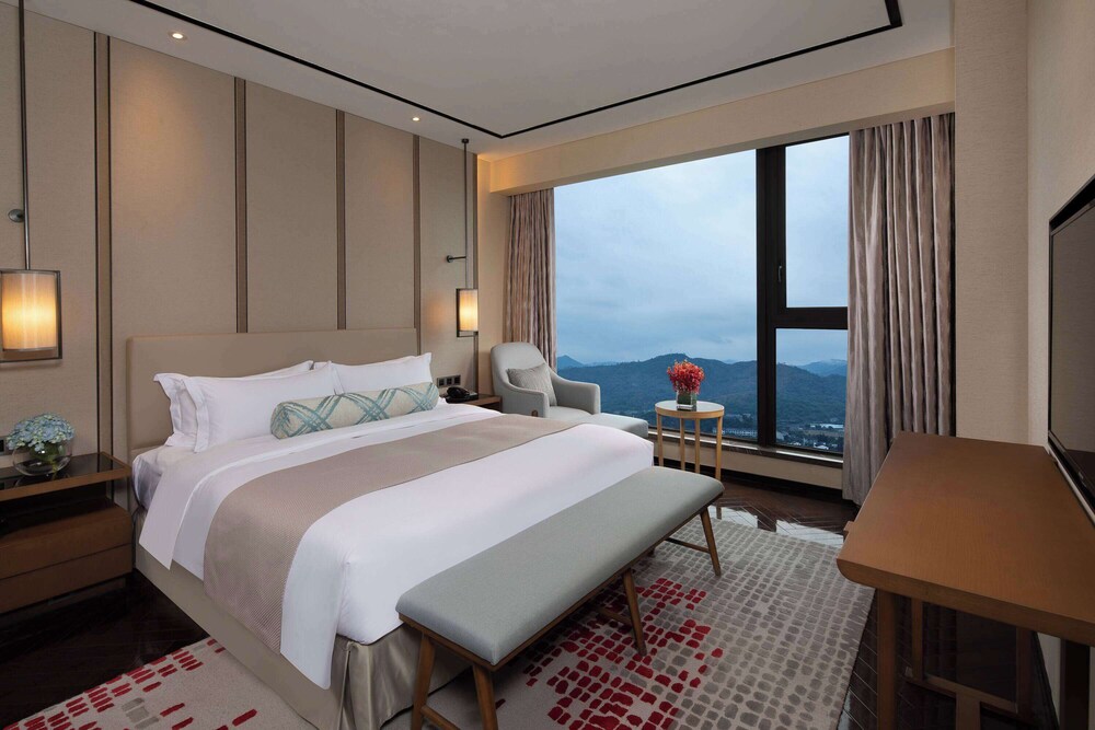 Ramada Plaza by Wyndham Wenzhou Cangnan 25/65