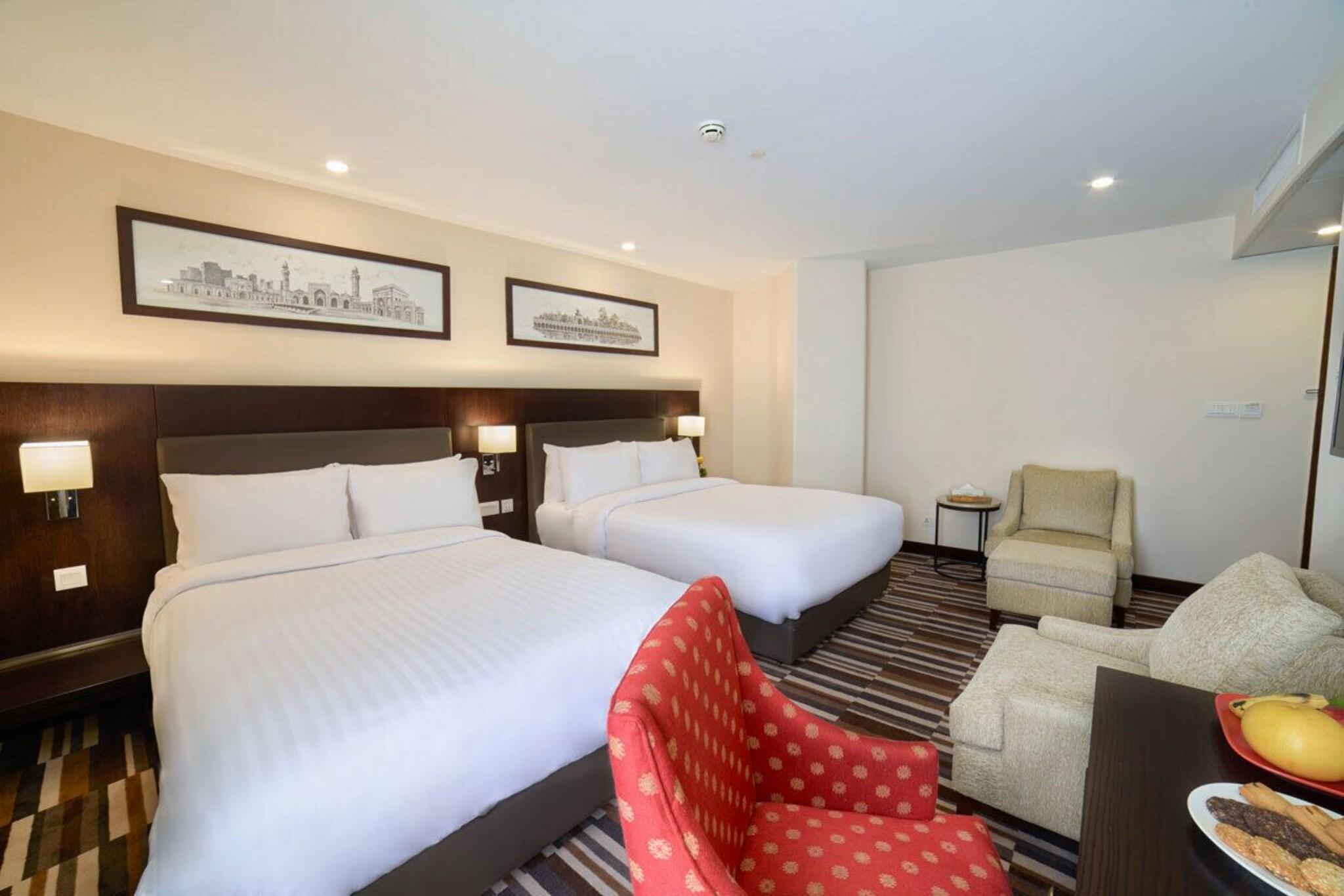Avari Xpress Gulberg Lahore 22/36