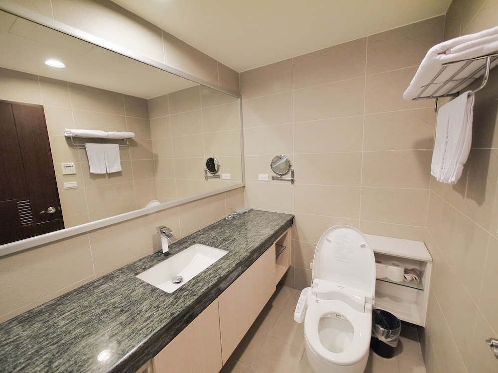 CH Service Apartment 41/48