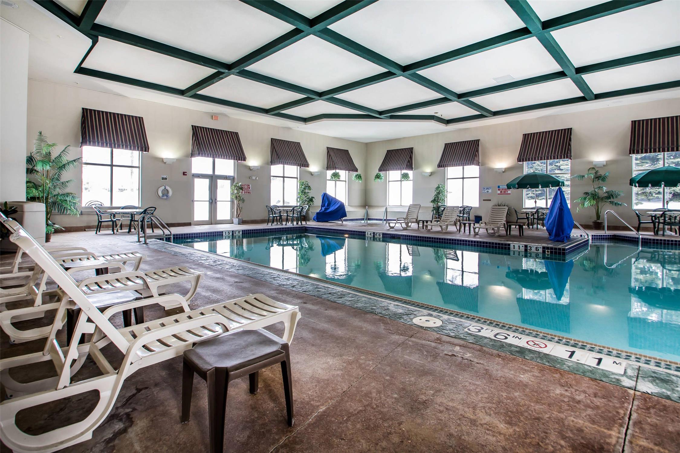 Comfort Suites Madison West - Middleton 17/38