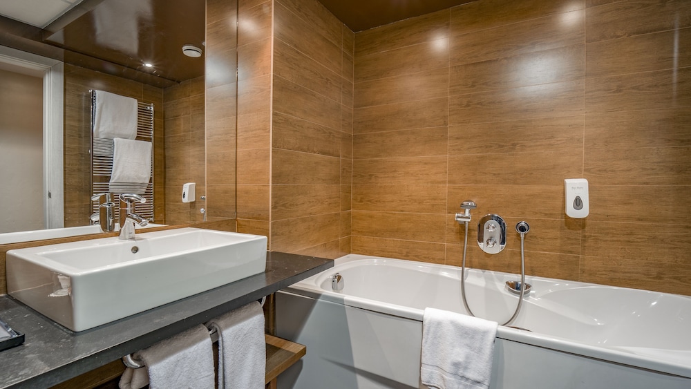 Roc Blanc Hotel & Spa 49/50