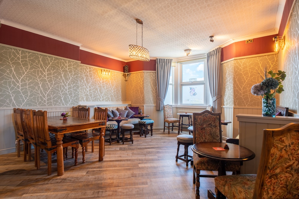 The Sitwell Arms Hotel 21/33