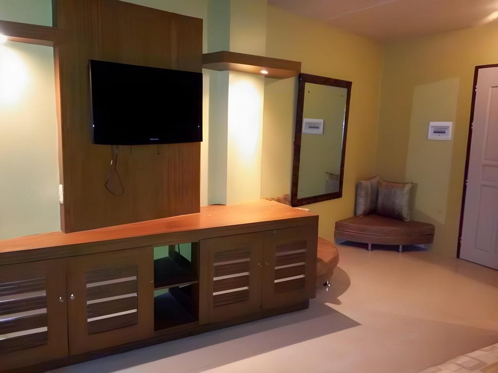 Urban Manor Hotel 32/48