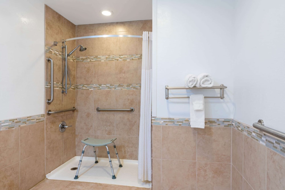Days Inn by Wyndham Grants 22/22