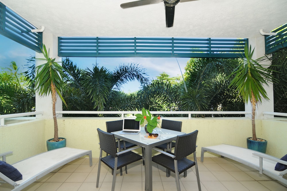 Verandahs Port Douglas 38/56
