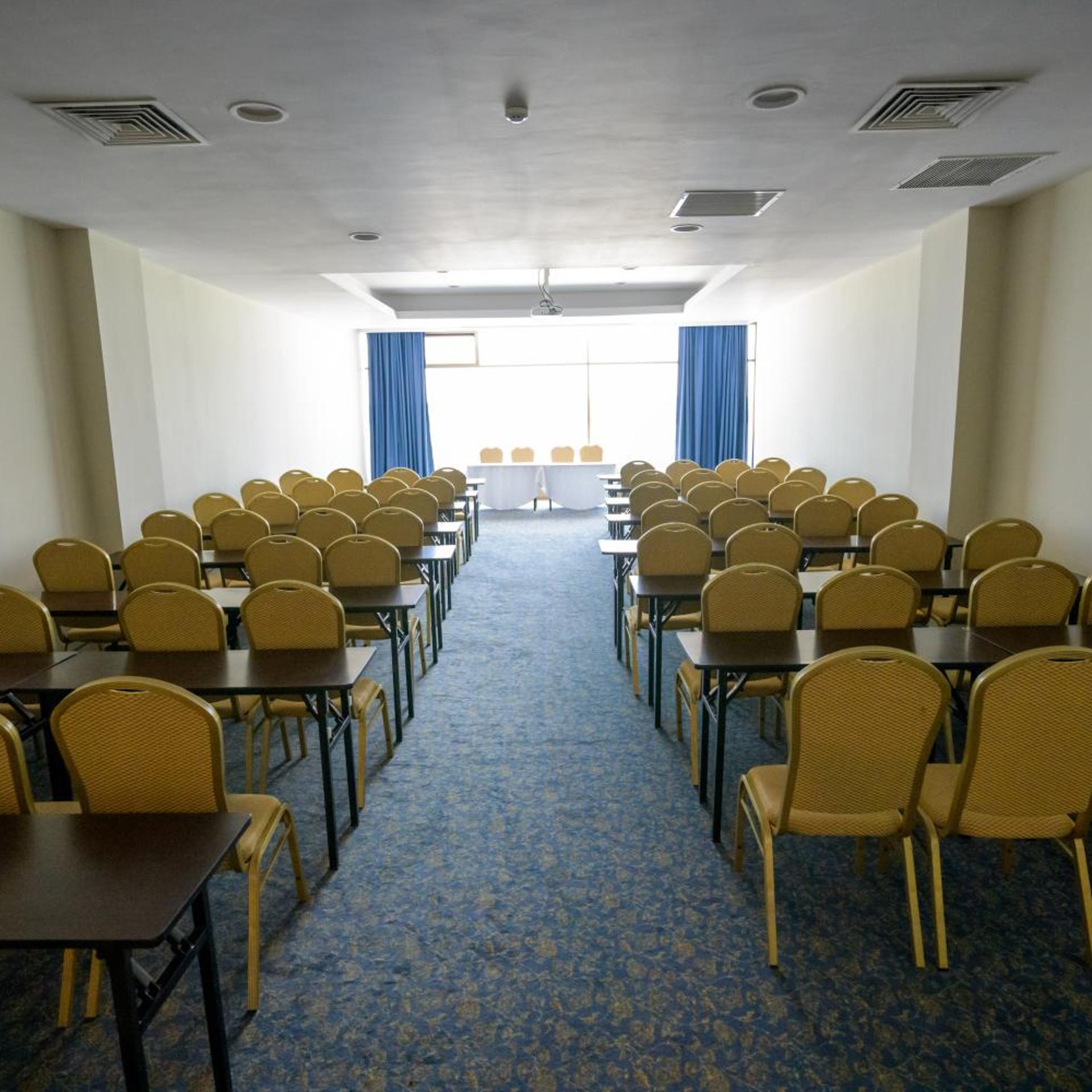 Esplanada Hotel 39/50