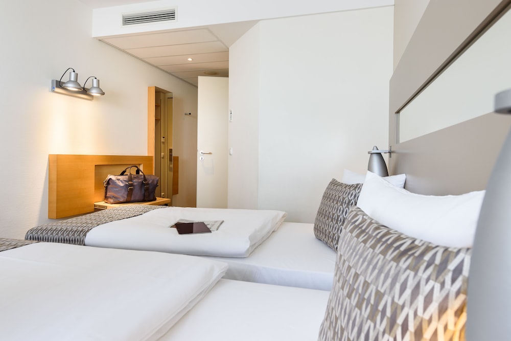 Mercure Hotel Duesseldorf City Nord 16/79