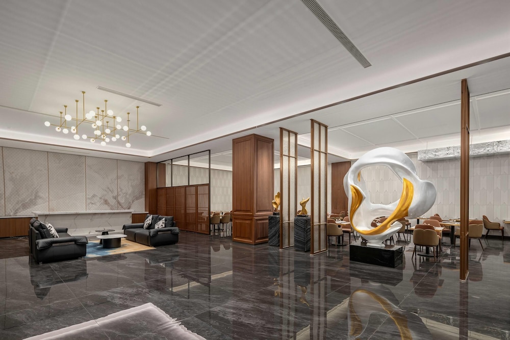 Days Hotel by Wyndham Fuyang Linquan 18/25