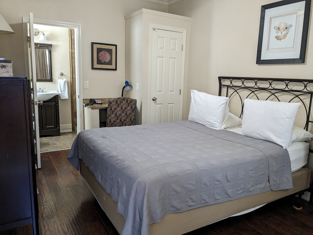Los Gatos Garden Inn Hotel 10/50