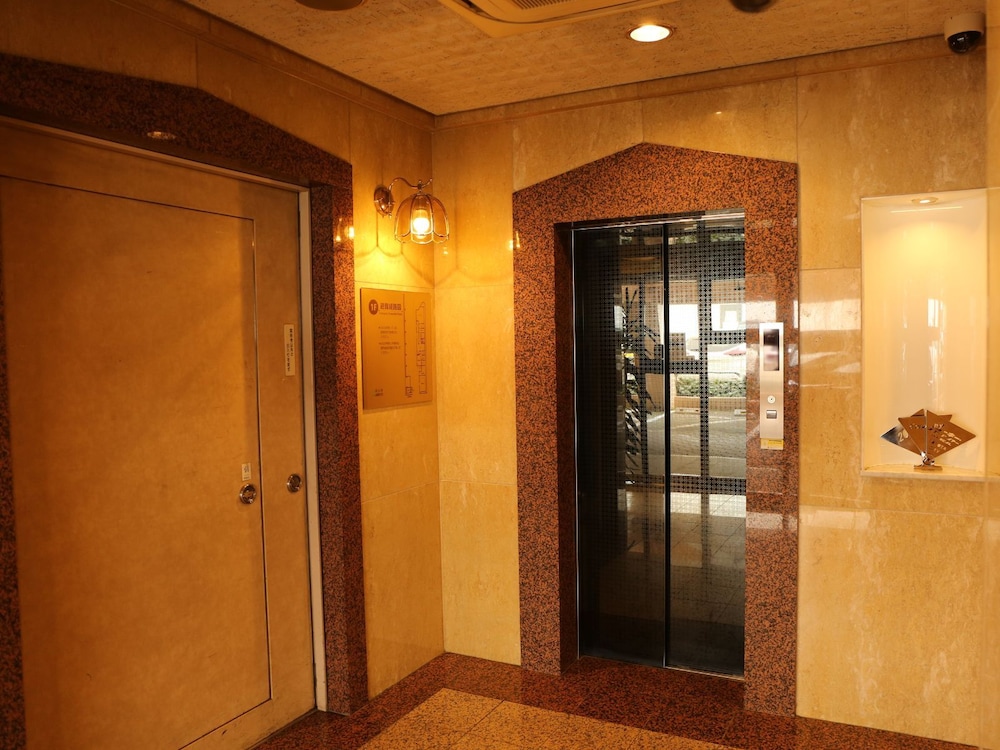 Palace Inn Toyota 24/49