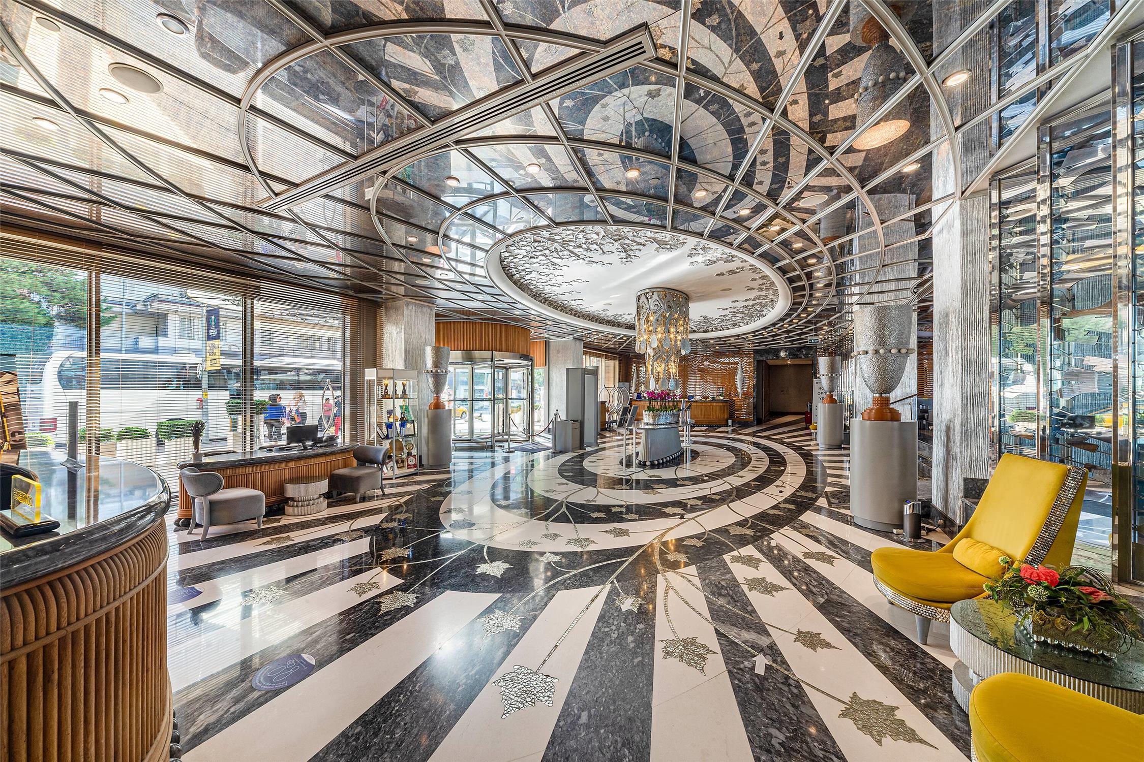 Wyndham Grand Istanbul Kalamis Marina 4/40
