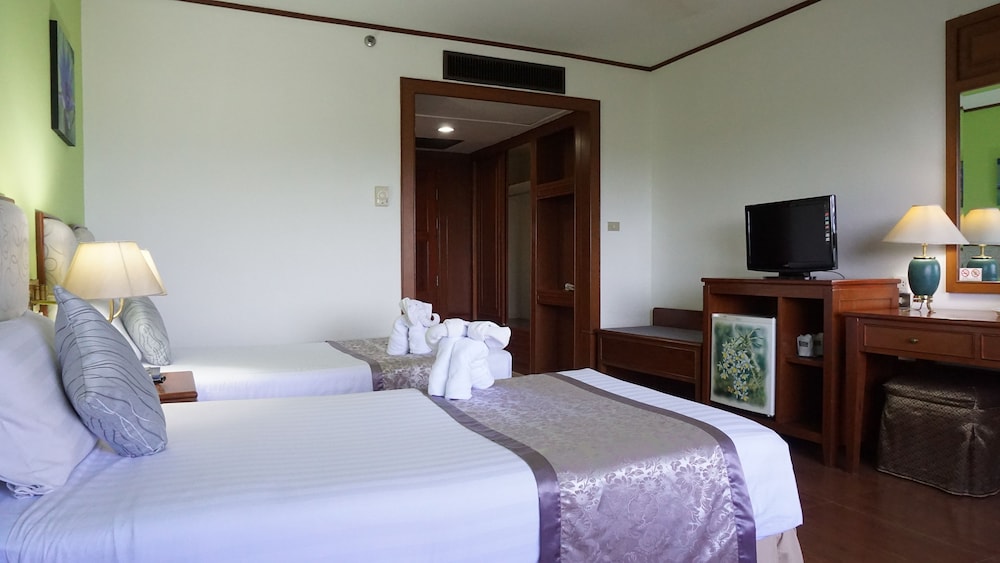 Wattana Park Hotel 12/42