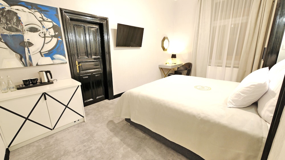 Szewska 22 Boutique 20/50