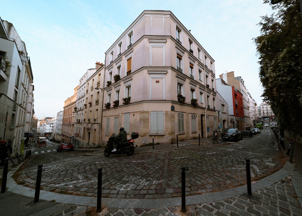 Hotel Scarlett 64/69