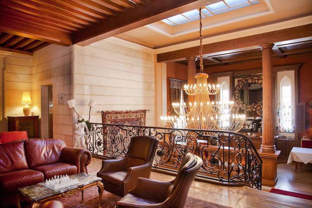 Relais Chateaux Chateau Des Avenieres 27/46