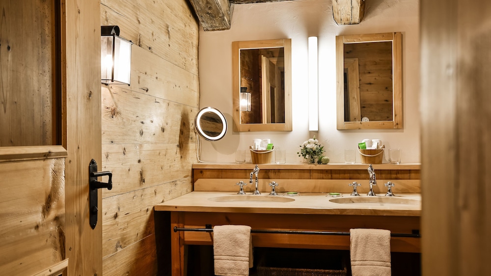 جناح بسرير كينج وسرير كوين، Park Hotel Egerner Hofe 4/5