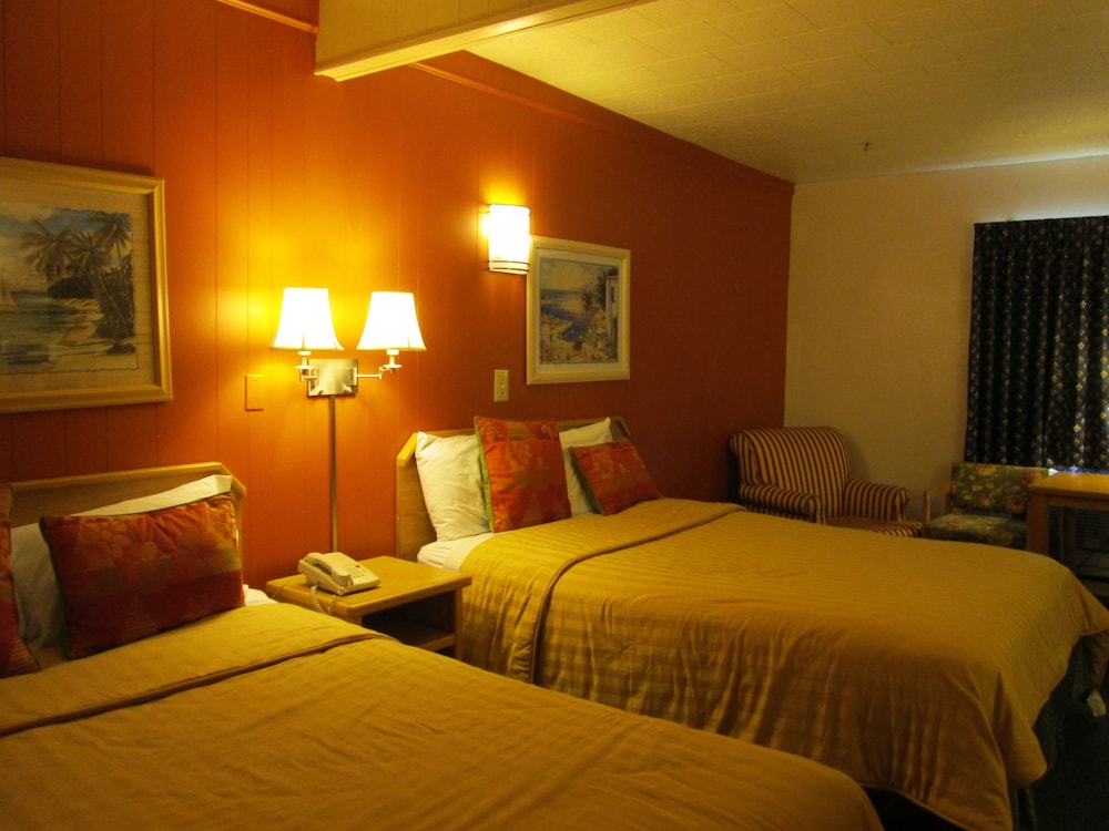 Town House Motel Inc 8/33