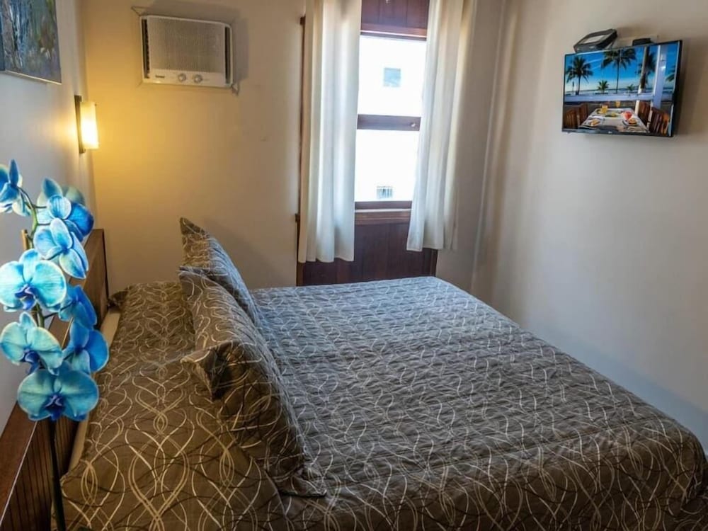 Strand Hotel 22/50