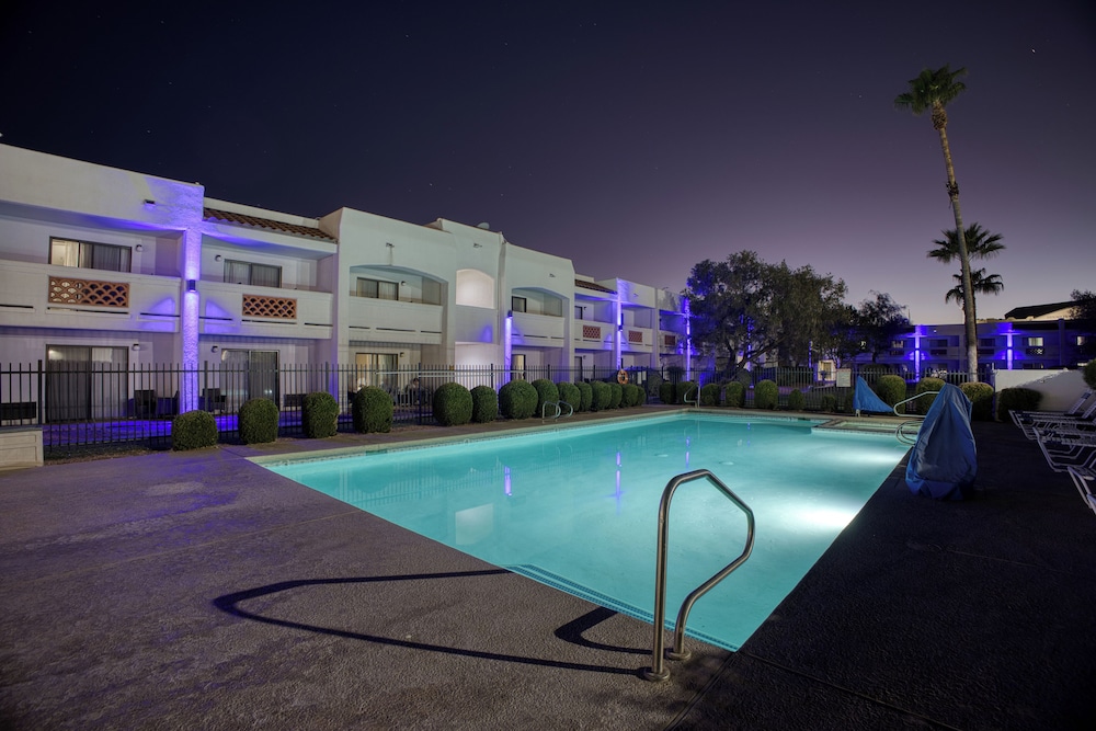 Los Viajeros Inn 51/54