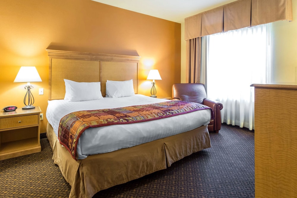 Comfort Inn & Suites Glenwood Springs On The River 5/27