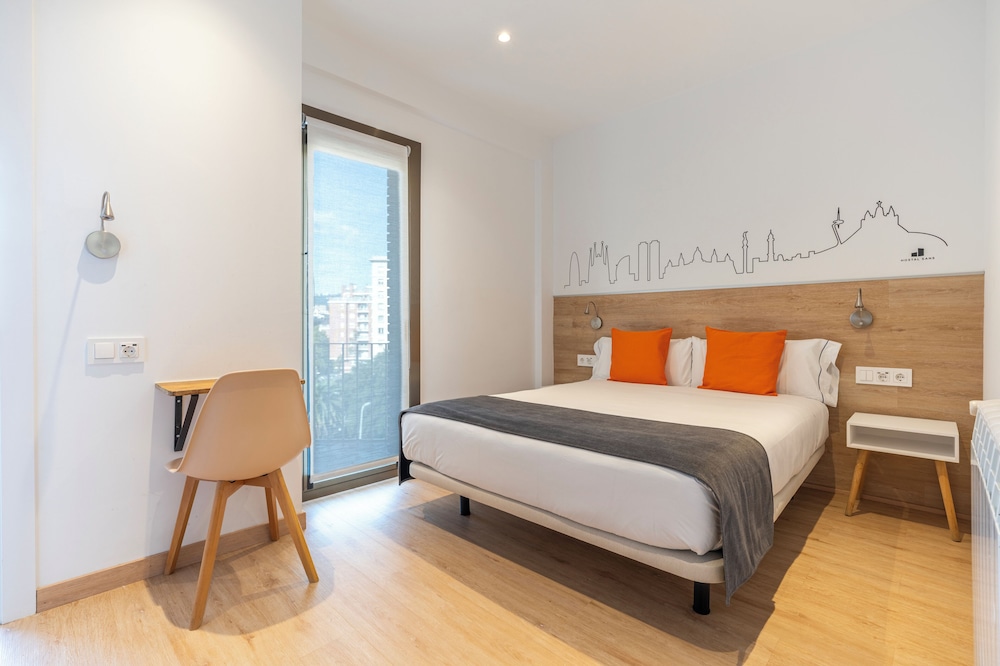 Hostal Sans 15/50