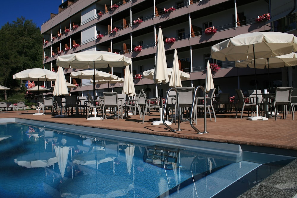 Hotel Valaisia 6/89