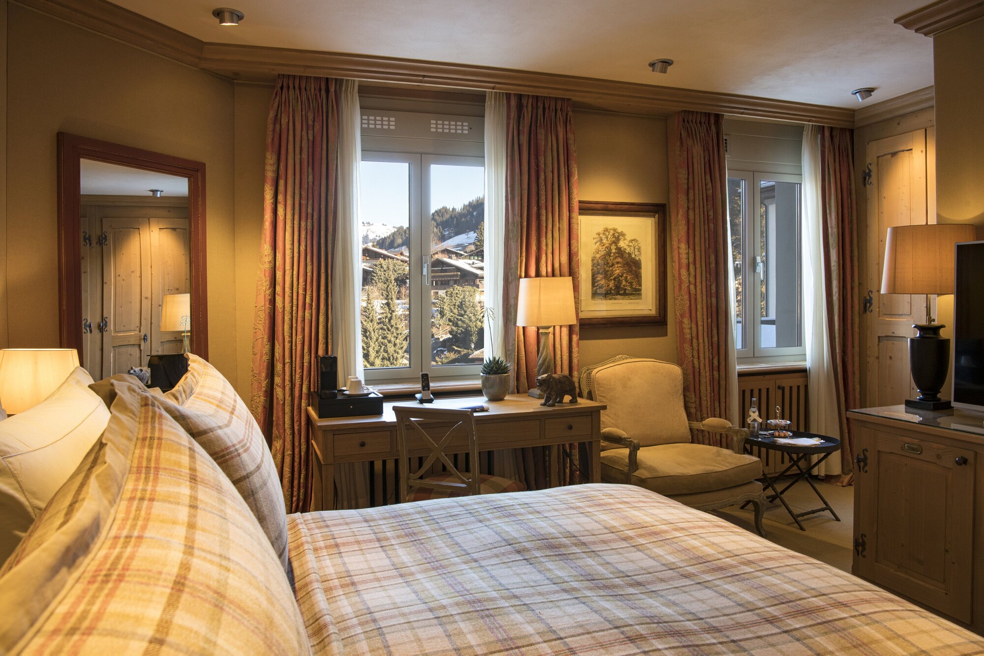 غرفة كلاسيكية بسرير مزدوج، Gstaad Palace 5/5
