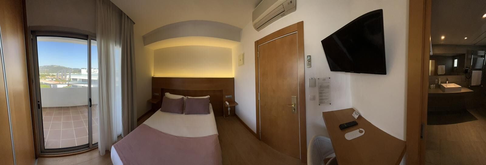 غرفة أساسية بسرير مزدوج بشرفة لذوي الإعاقة، Hotel Aromar 4/4