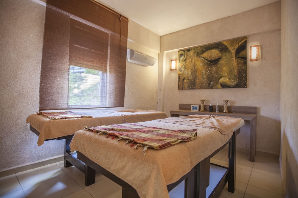 La Finca Hotel 34/63