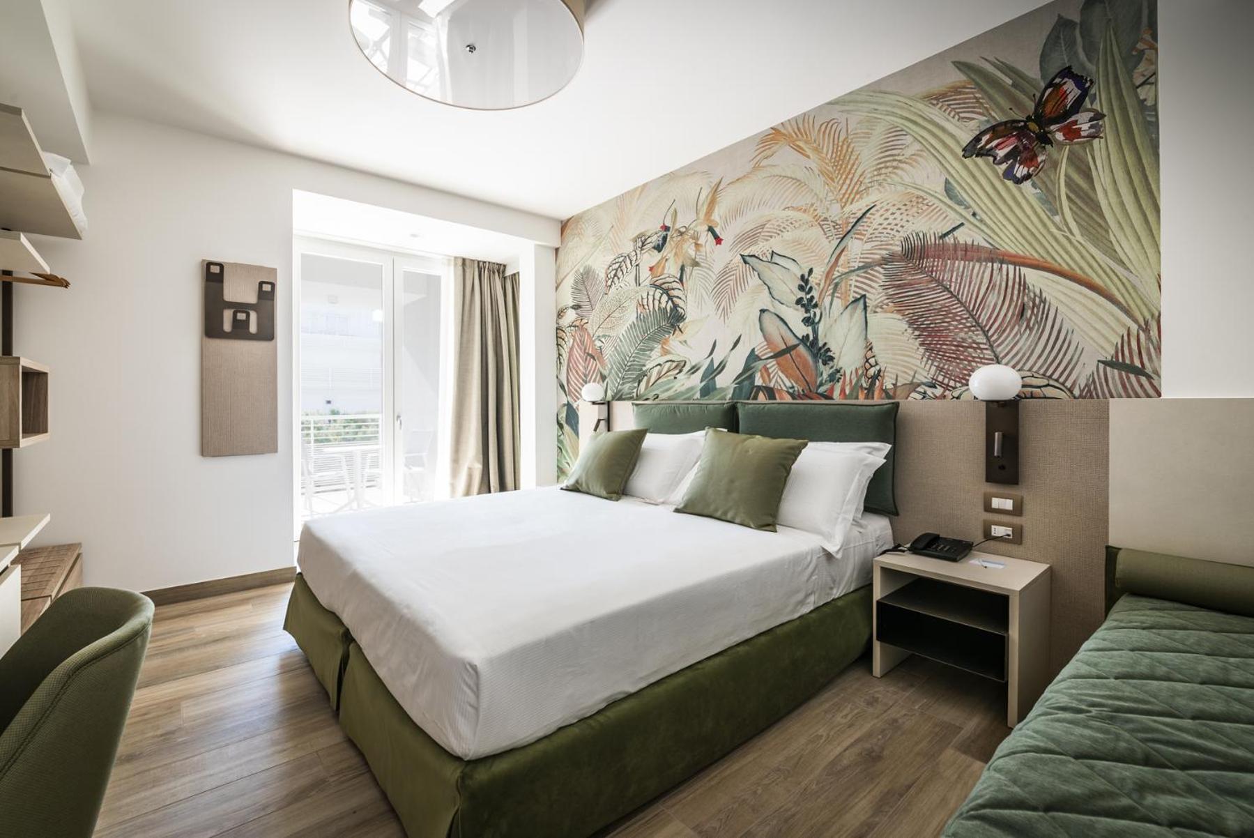 غرفة بسرير مزدوج بشرفة، Life Hotel 2/6