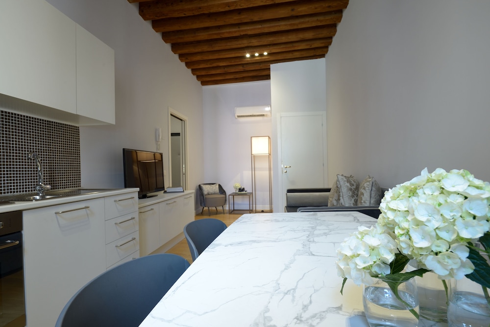 Residence La Fenice 8/50