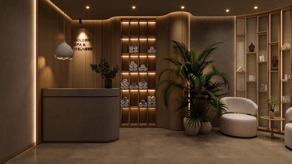 Golden Royal Hotel & Spa 7/50