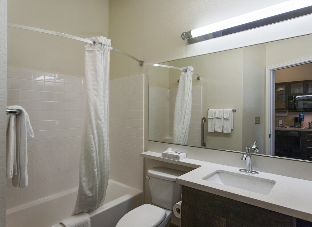 CANDLEWOOD SUITES SAN MARCOS 18/71
