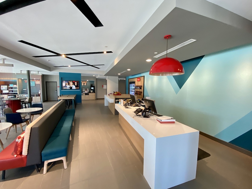 Avid Hotels Beaumont 4/48