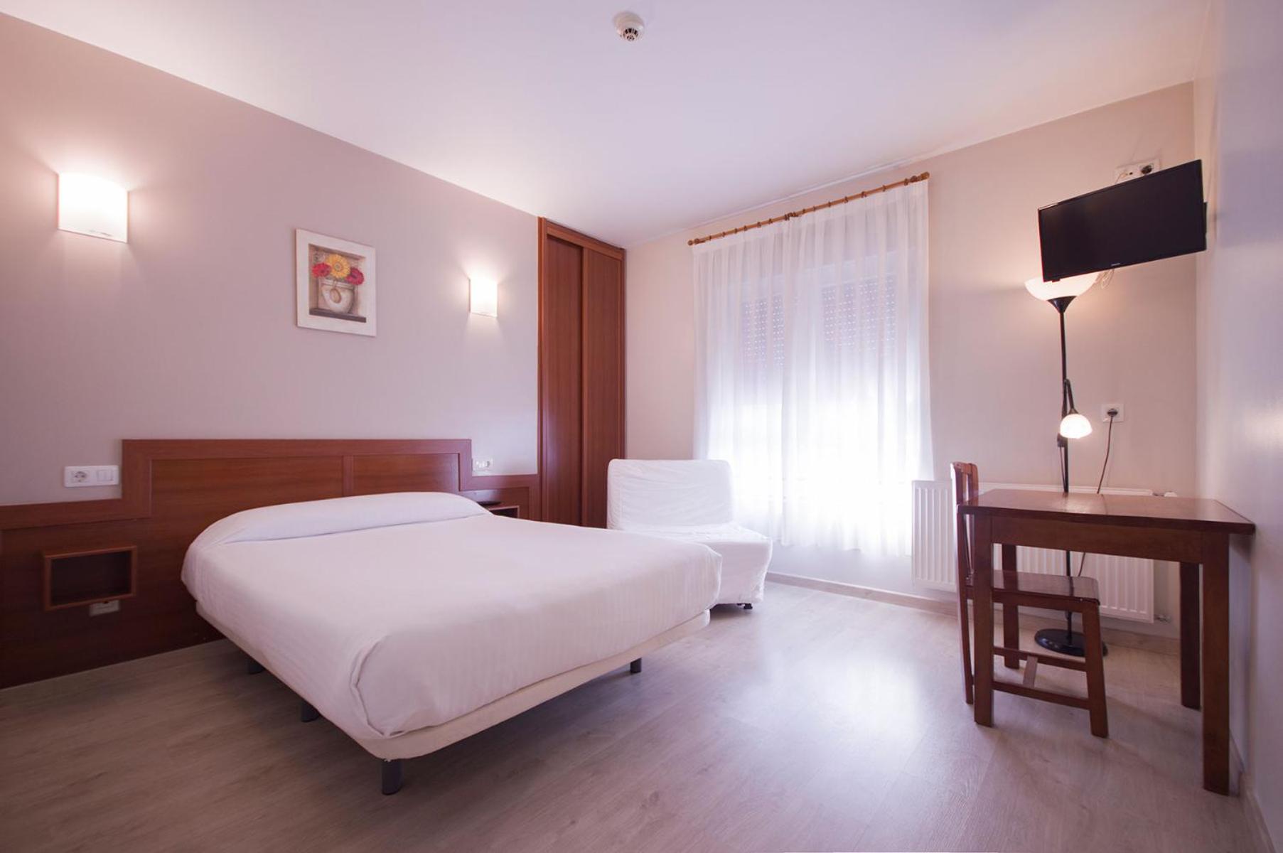 Room, Double Bed