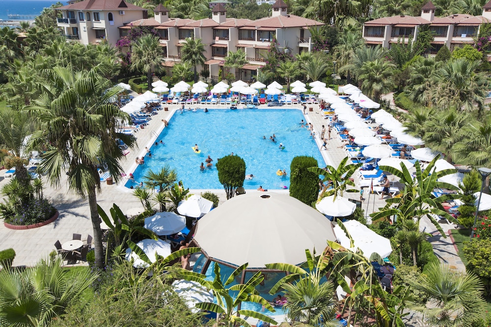 Saphir Hotel And Villas 12/90