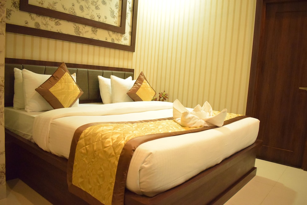 Hotel Uday Palace 15/29