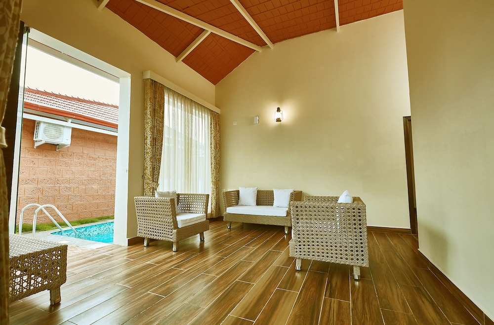 Sixth Element Luxury Resort 26/50