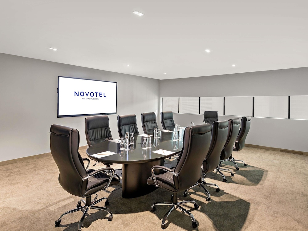 Novotel Abu Dhabi Al Bustan 34/46