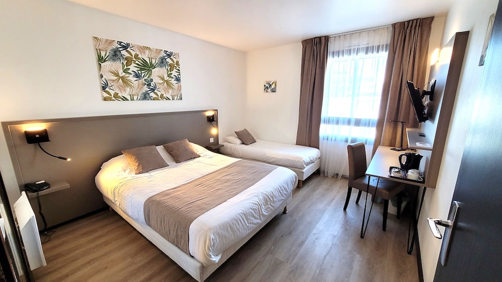 INTER-HOTEL LE VALOIS 6/50