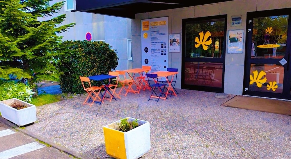 Premiere Classe Troyes Sud - Parc St Thibault 43/50