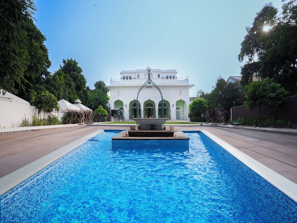 Hotel Diggi Palace 37/40