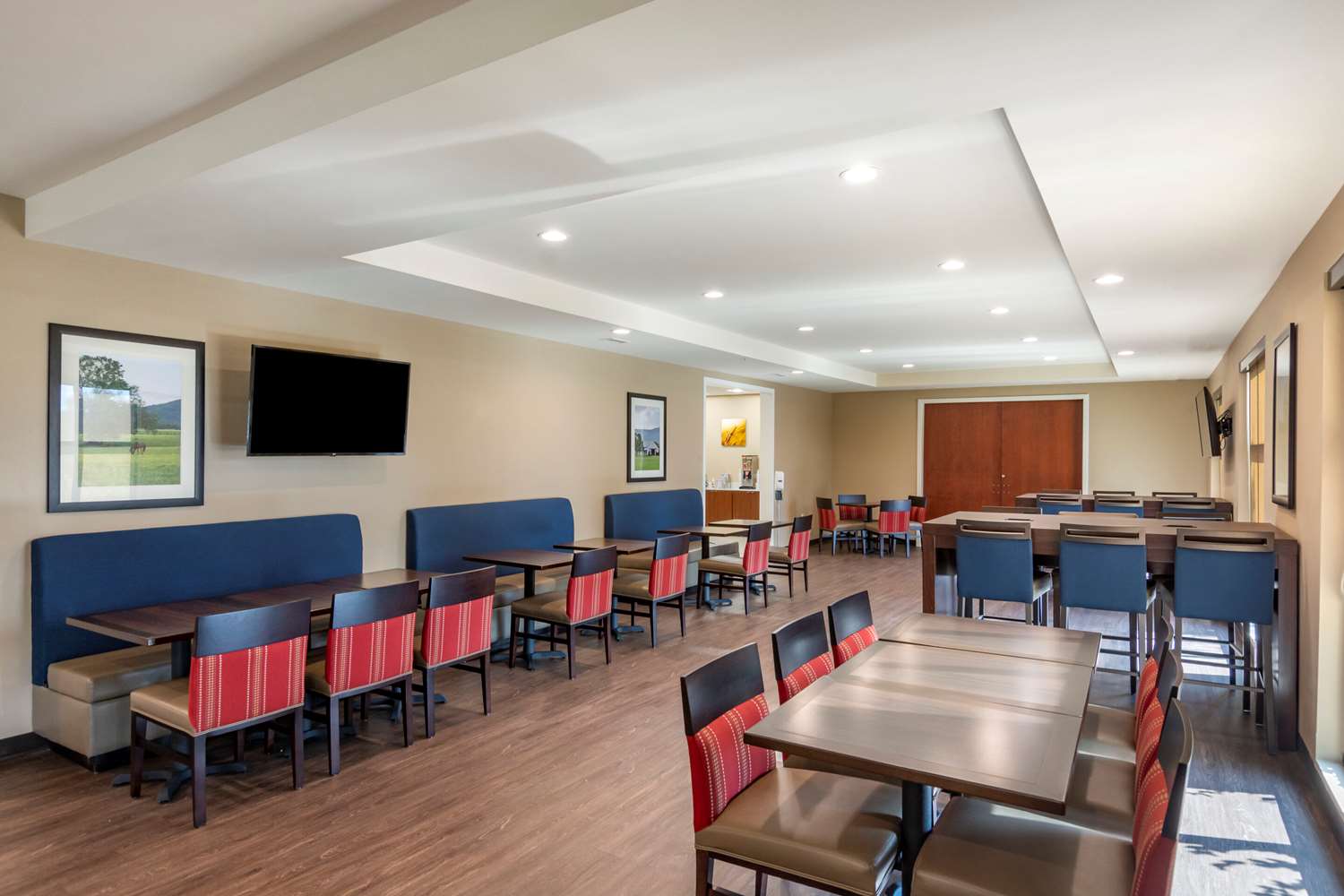 Comfort Inn & Suites Charlottesville Hollymead Town Center 12/13