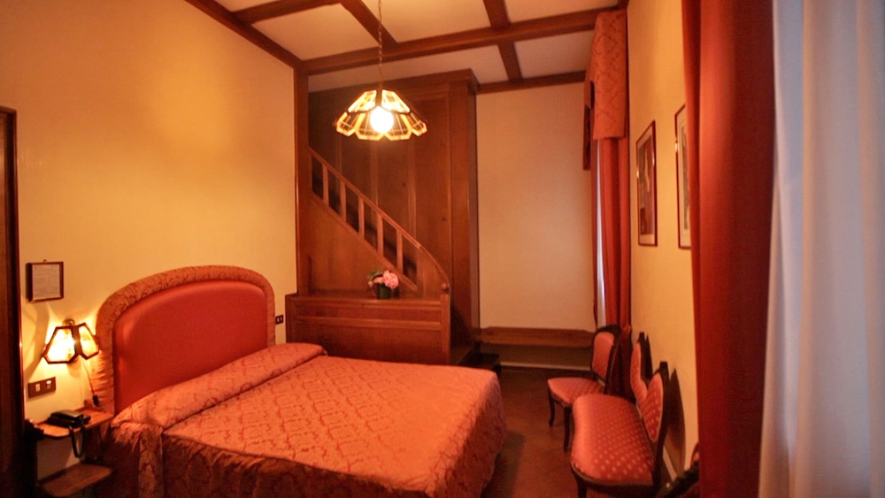 PARK HOTEL VILLA GIUSTINIAN 30/33
