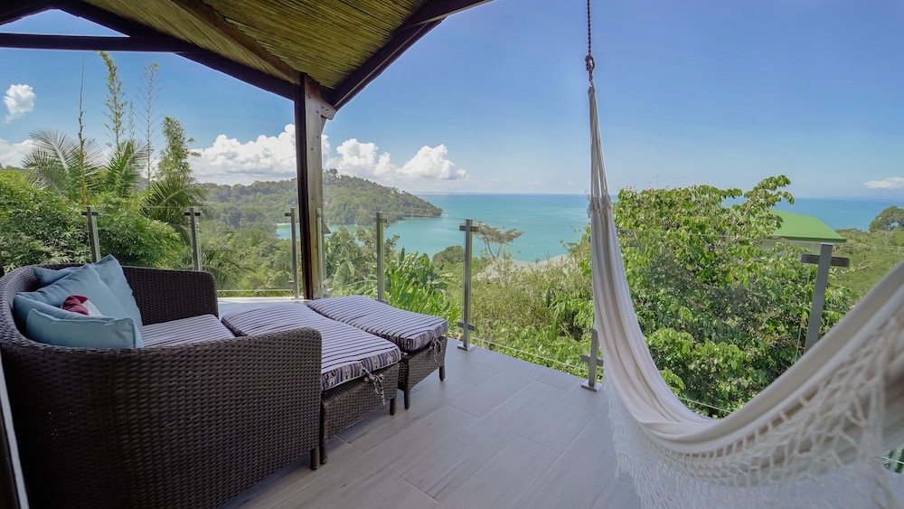 Tulemar Resort 59/77