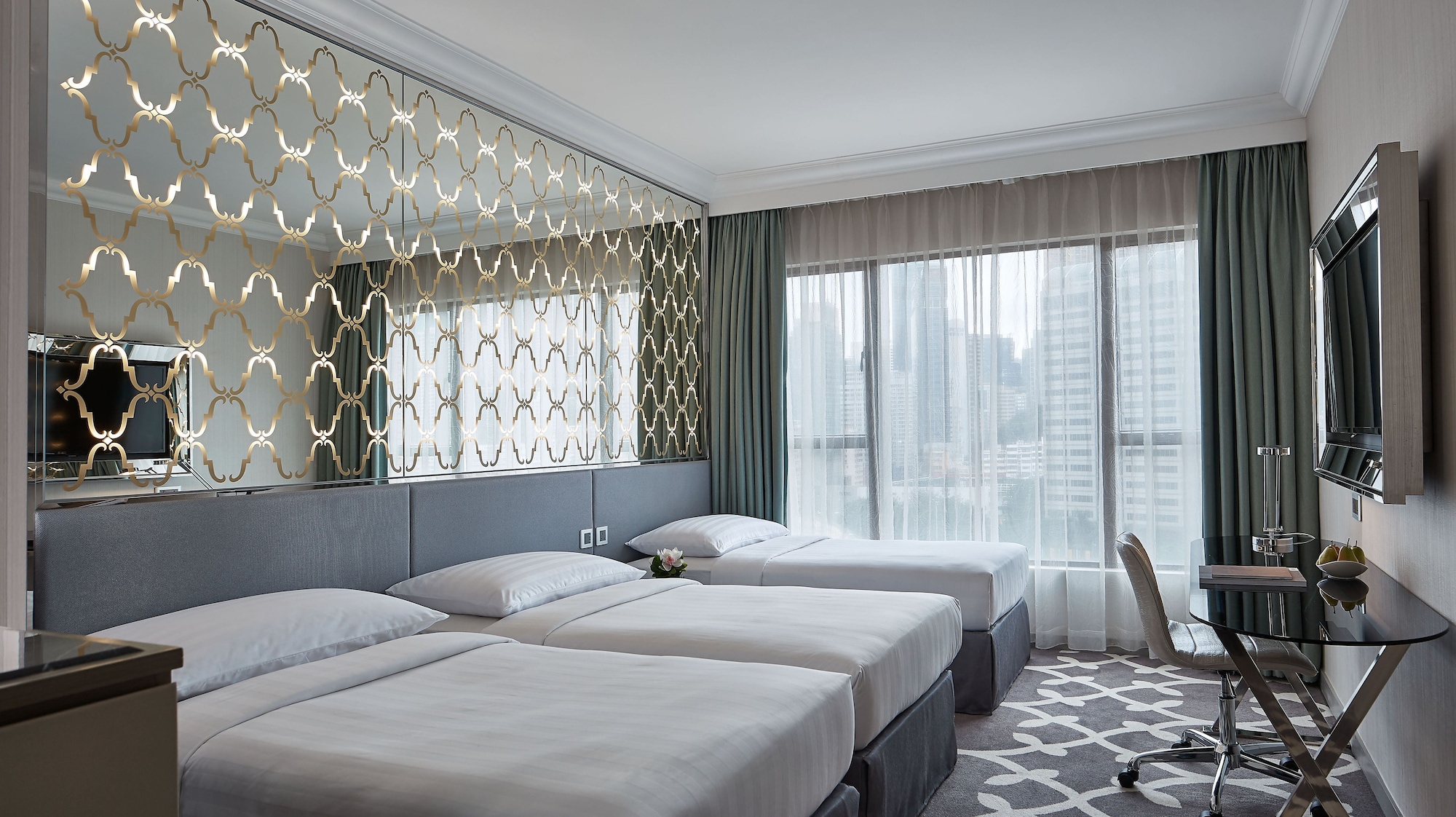 DELUXE TRIPLE ROOM