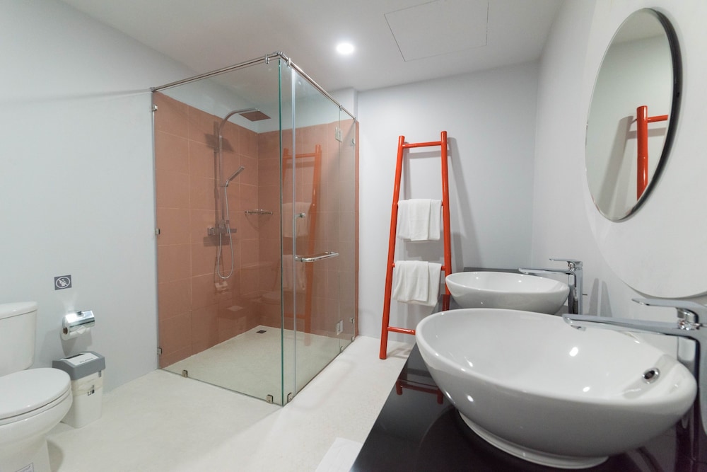 The Sunset Beach Resort Spa Taling Ngam 47/50