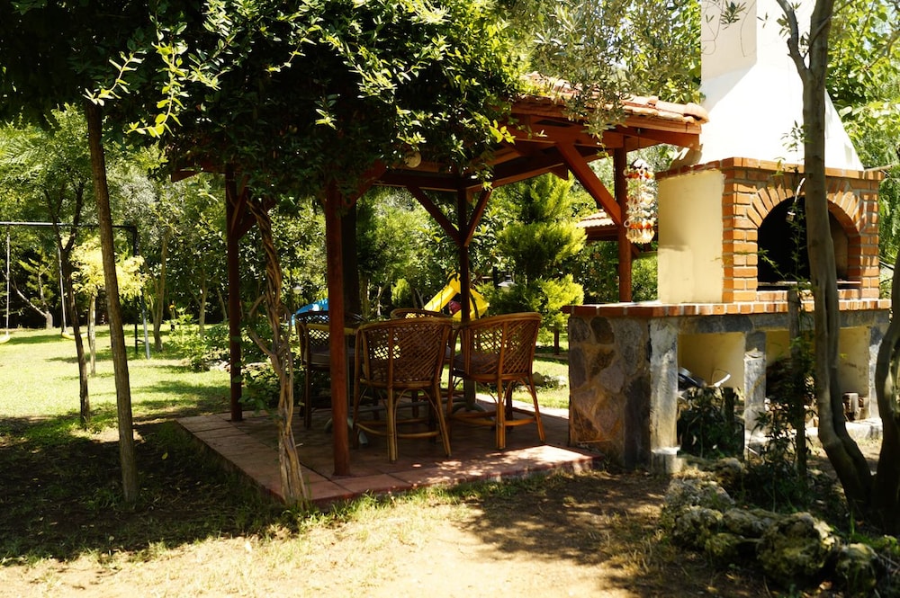 Hotel Dalos 62/62